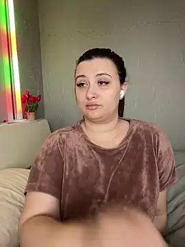 Taya lips online show from March 19, 10:52 am