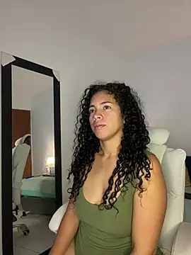 Luciianita lov199 online show from April 24, 1:41 am