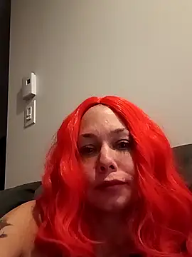 Couple qc online show from March 25, 1:22 am