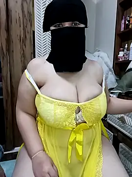 queen lily online show from May 17, 5:56 pm