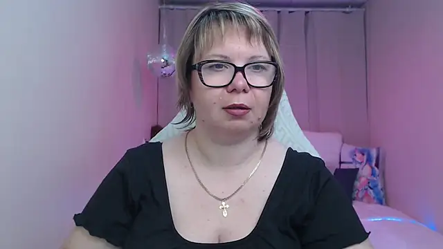 BonnnyBoobsy online show from May 29, 6:39 pm