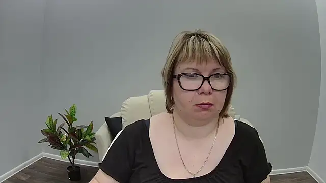 BonnnyBoobsy online show from July 22, 6:09 pm