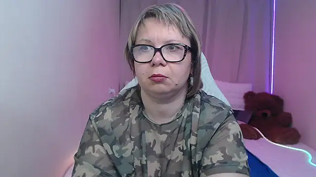 BonnnyBoobsy online show from May 9, 12:18 pm