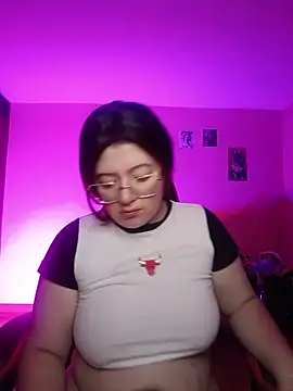 Gigi hart7 online show from June 2, 3:51 am