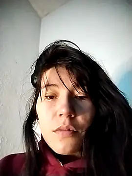 Moon Thompson online show from April 1, 9:01 pm