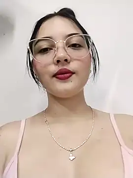 veleria allurin online show from July 25, 2:51 am