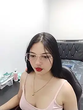 veleria allurin online show from June 16, 11:44 am