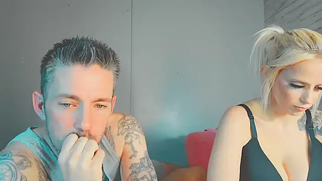 SkylarrGrey online show from May 13, 2:39 am