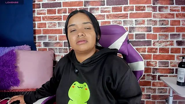 SofiiaCutee online show from April 29, 3:32 am