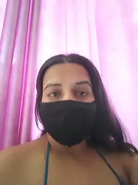REENA-STRIP online show from June 7, 7:04 am