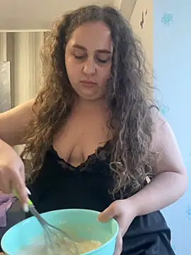 CurlyMaddie online show from July 23, 5:21 pm