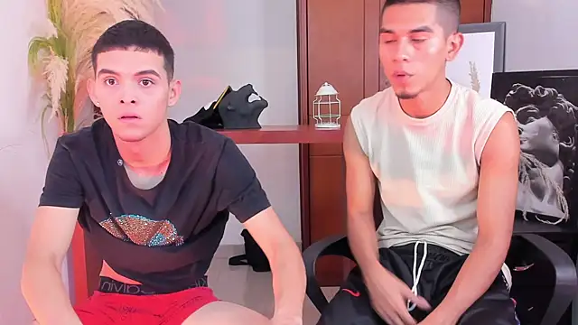 your d0ll1 online show from July 22, 8:43 pm