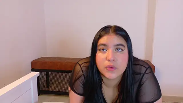 Snapshot of melodycollin chatting on May 27, 7:33 pm melodycollin online show from May 27, 7:33 pm