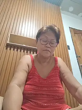 Sunflower1956 online show from July 28, 7:39 pm