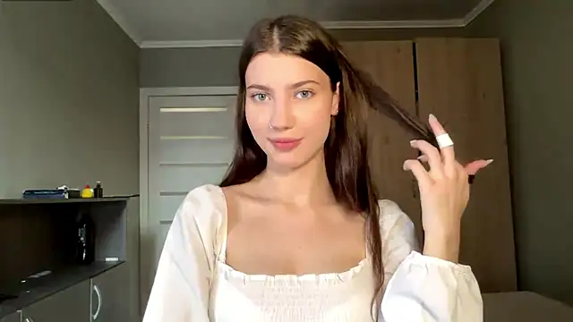 ShandyTreys online show from May 6, 3:27 pm
