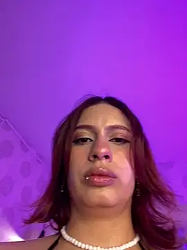 steffmontespink18 online show from June 8, 1:45 pm