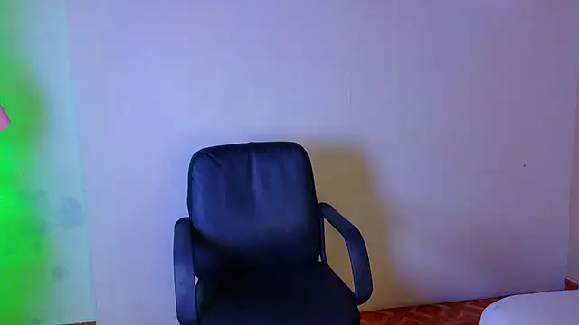 AriaBennett   online show from July 23, 2:53 am