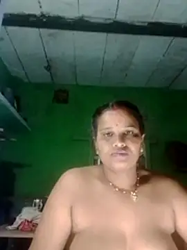 Shivani09900 online show from July 20, 7:58 pm