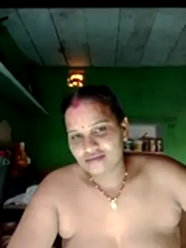 Shivani09900 online show from June 28, 12:23 pm