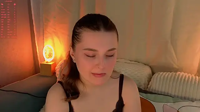 LorriMonz online show from June 2, 1:50 am