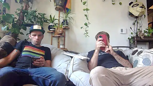DavidEugeneOr online show from August 4, 8:48 pm