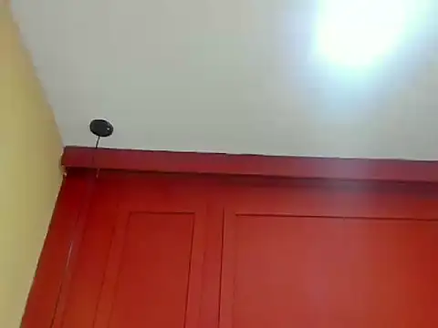 kloeMadels online show from April 29, 6:46 pm