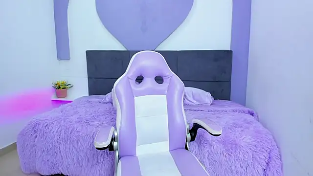 princess skinny  online show from July 3, 2:39 am