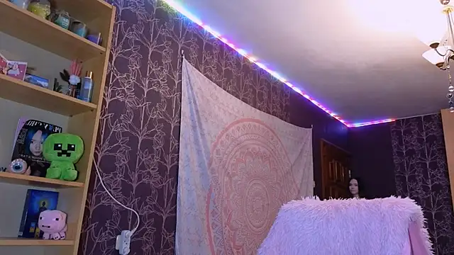 baby onface online show from July 28, 7:39 pm