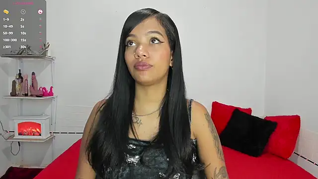 xMeganHotx online show from July 28, 11:17 am