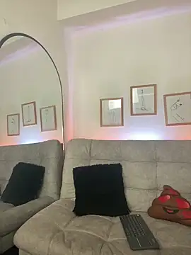 CharlotteCopper  online show from April 1, 10:38 am