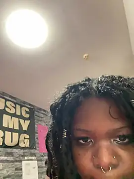 Nyla xox online show from April 19, 10:34 pm