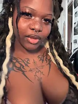 Nyla xox online show from April 21, 10:50 pm