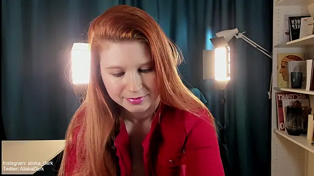 aaliska dark online show from March 26, 4:58 am