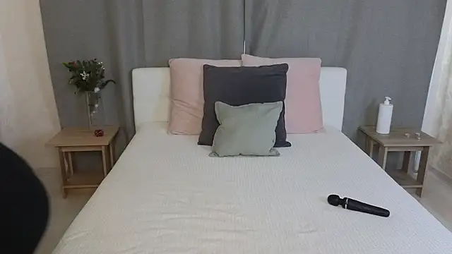 MelissaAvis online show from June 2, 5:41 am