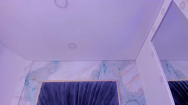 Derieri Blush online show from May 30, 5:32 pm