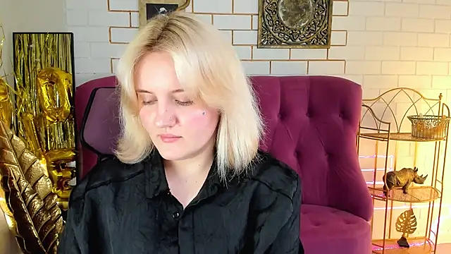 KathyBriggs online show from March 29, 9:30 am