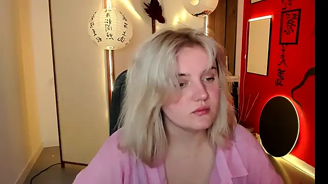 KathyBriggs online show from May 29, 5:05 am
