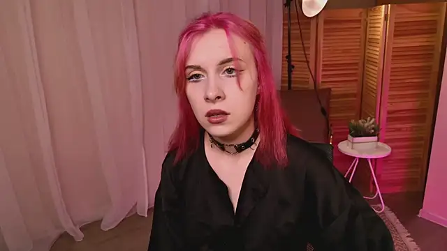 miraiakik online show from May 11, 8:17 pm