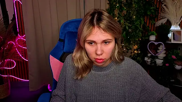 DebbieCobb online show from March 30, 6:35 am