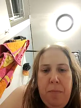 023thickandjuicy07 online show from April 22, 2:52 am