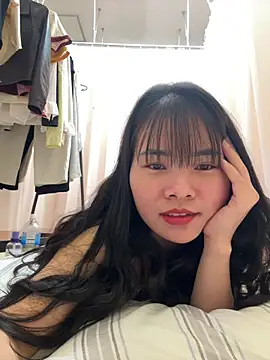 Naked-xx online show from May 24, 12:59 pm