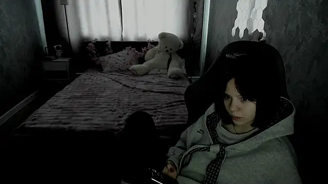 Loly Cuttie online show from May 31, 3:23 am