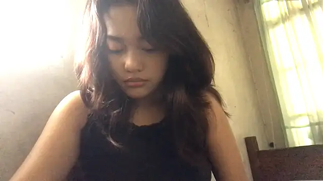 MorganCrumwell online show from March 31, 12:21 am