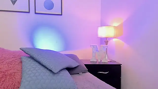 mykelcano online show from June 25, 7:04 pm