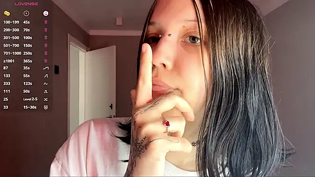 AmeliaMiotii online show from April 29, 11:13 am