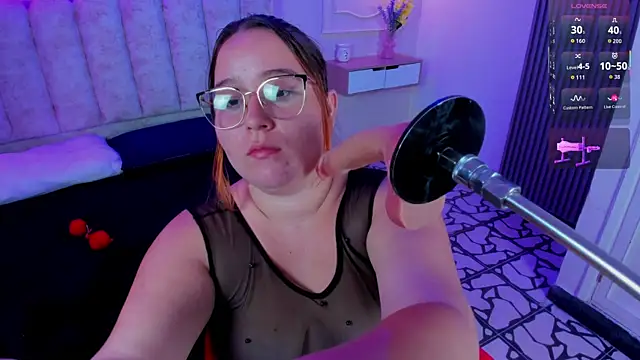 yousweet chloe online show from July 28, 6:20 pm