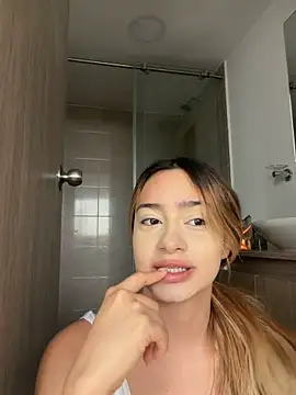 barbievictoria online show from June 18, 12:10 pm