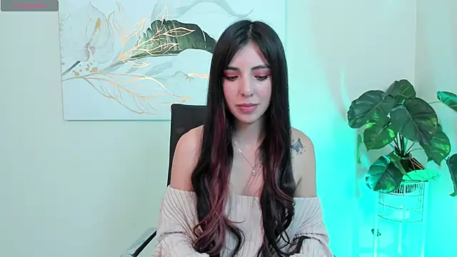 crystal arlette  online show from July 28, 3:21 pm