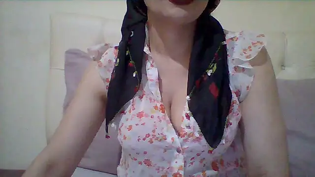 busex25 online show from June 18, 9:30 pm
