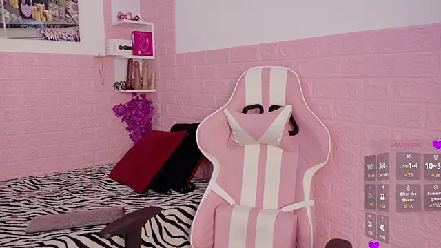 Sophi Sweet11 online show from May 26, 2:05 pm